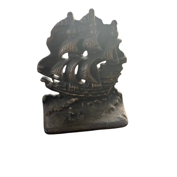 Vintage pair Cast Iron Sailing Ship Bookend Spanish Galleon 5.25” - Picture 5 of 5